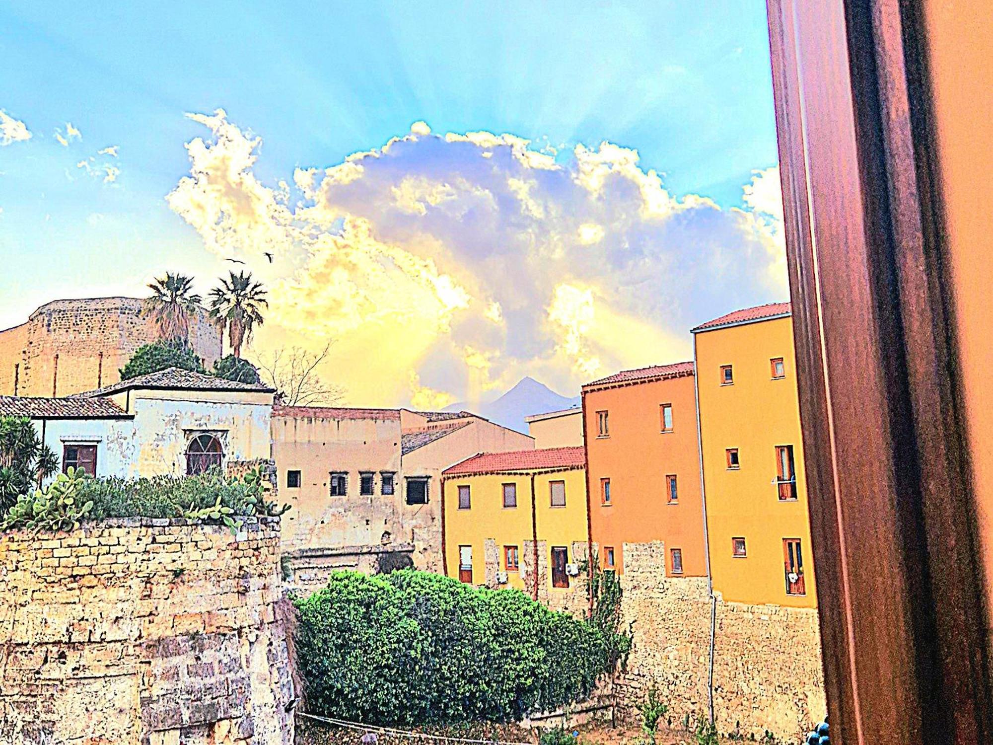 La Baronessa Apartment Palermo Bagian luar foto